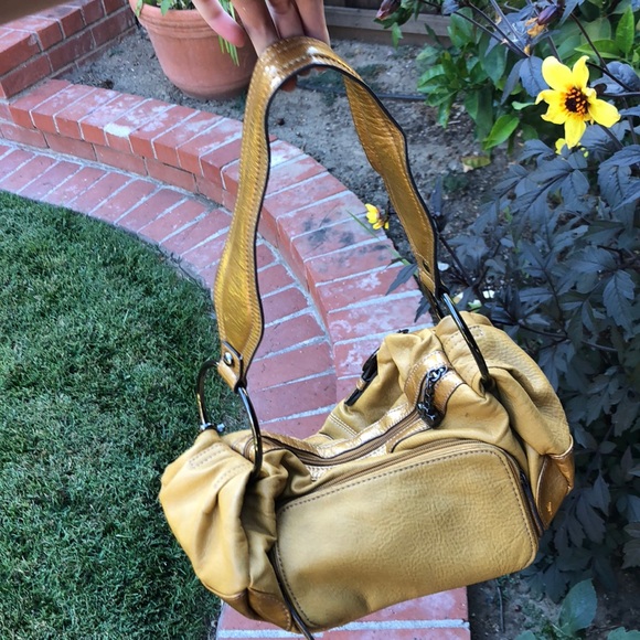 Purse - Picture 2 of 3